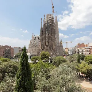 Housalia Sagrada Familia Views , Barcelona España